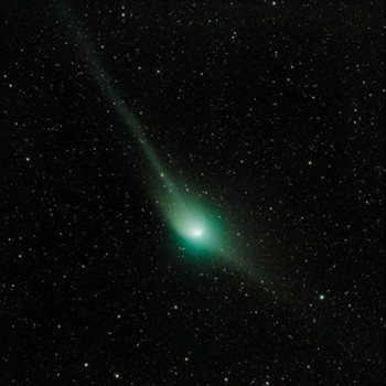 Редкая зеленая комета Араре